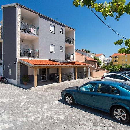 Apartments Bernardeta 1 Башка Экстерьер фото