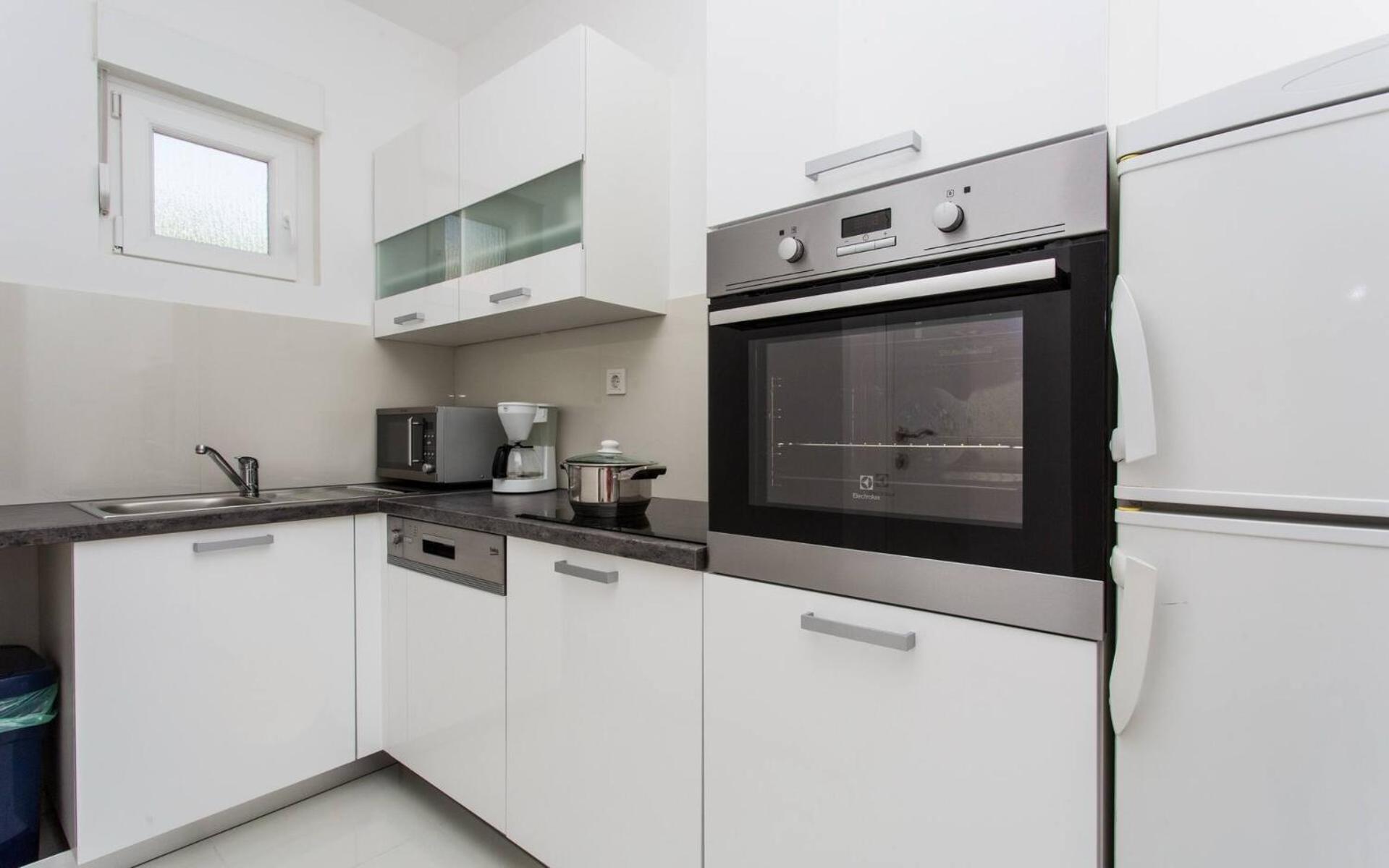 Apartments Bernardeta 1 Башка Экстерьер фото