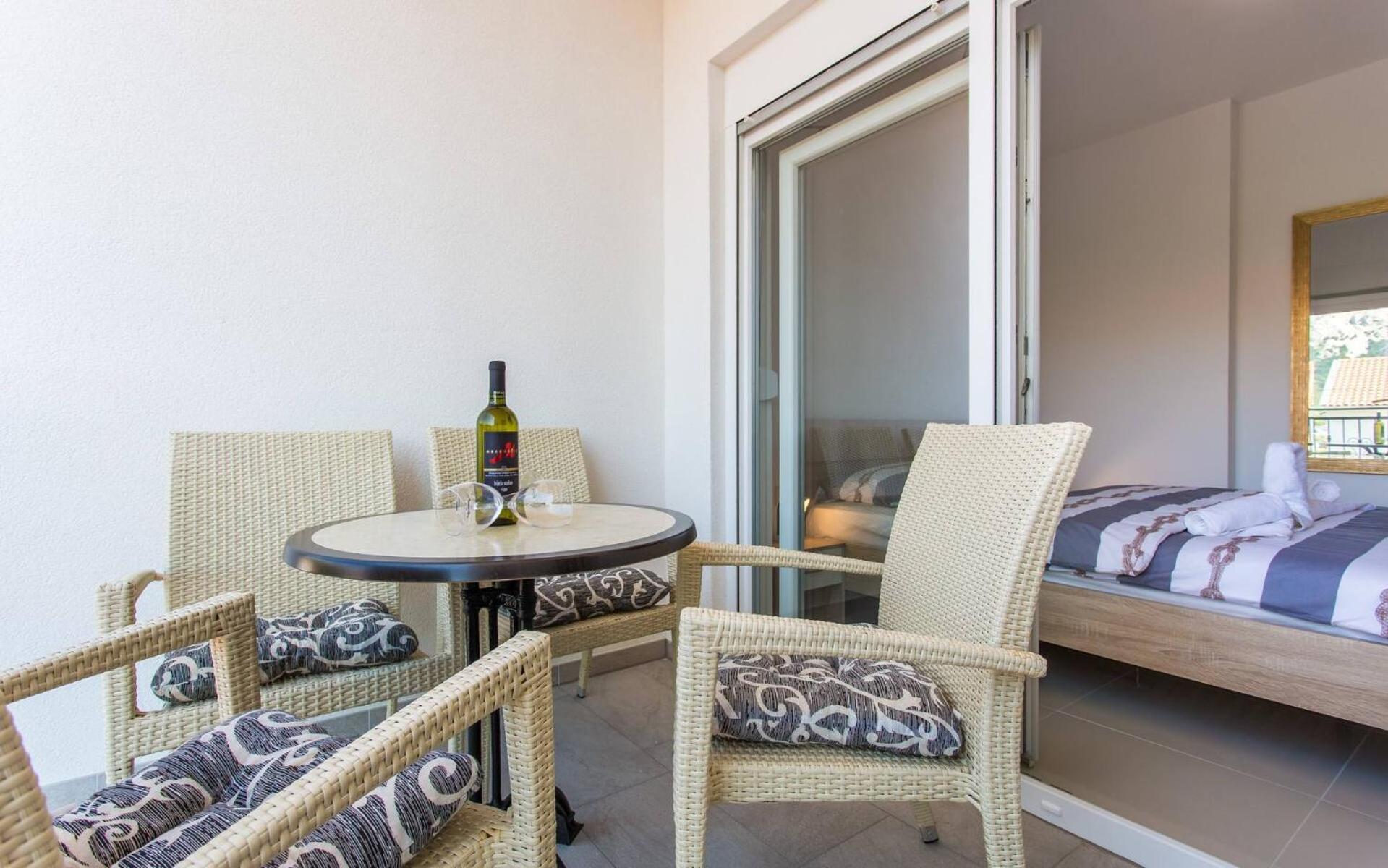 Apartments Bernardeta 1 Башка Экстерьер фото